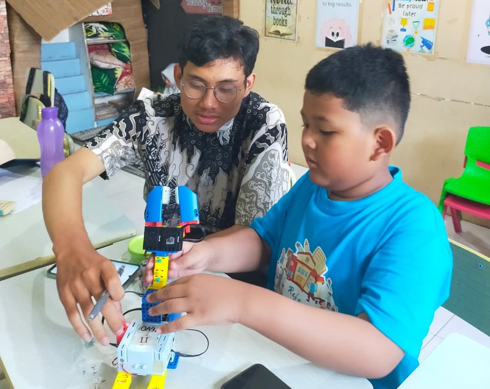 Pembelajaran Kelas Robot uKit